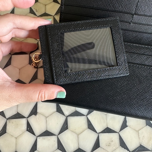 Large Prada Saffiano Wallet - Black - Picture 8 of 16